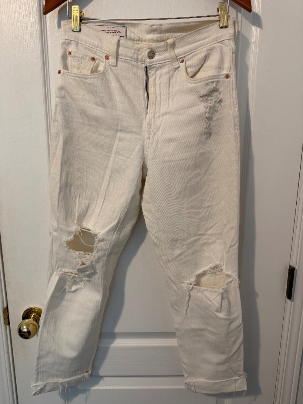 GAP white jeans